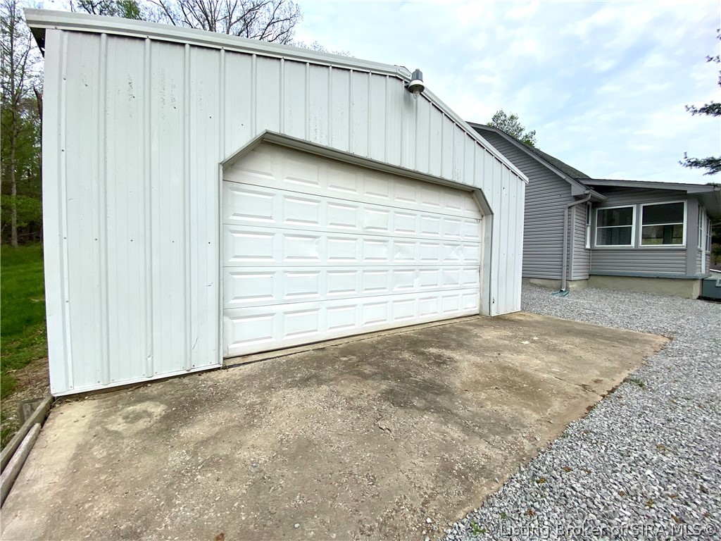 2602 Old State Road Henryville, IN 47126 - Photo 9 of 54