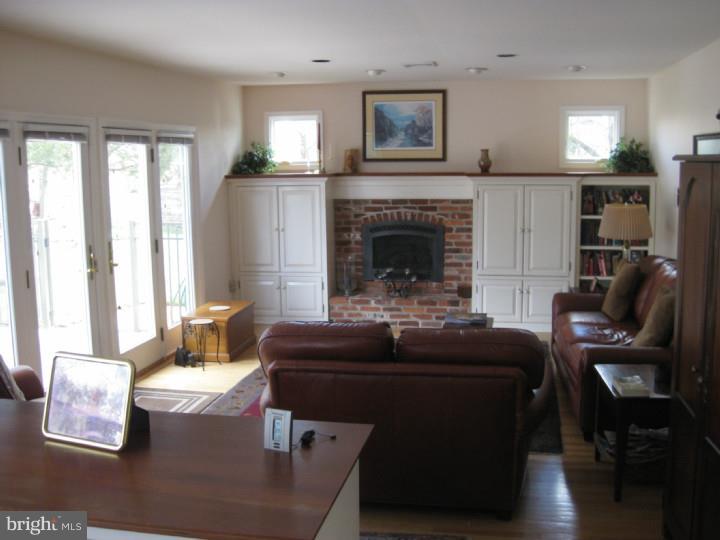 528 Linton Hill Road Newtown, PA 18940 - Photo 12 of 23 Family Room