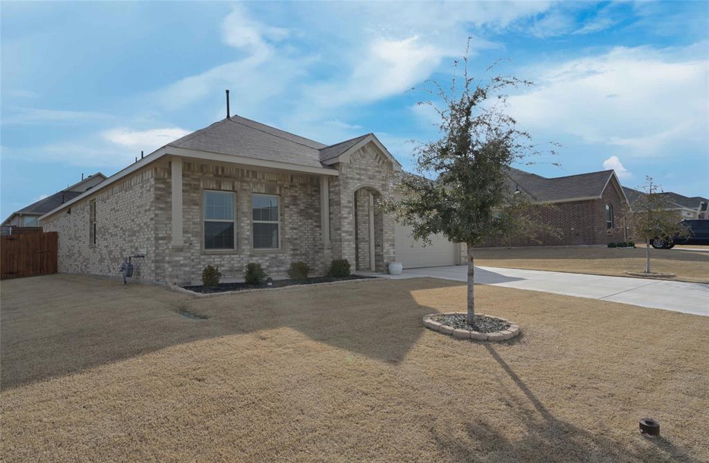 1212 Almond Road Azle, TX 76020 - Photo 2 of 40 Side view
