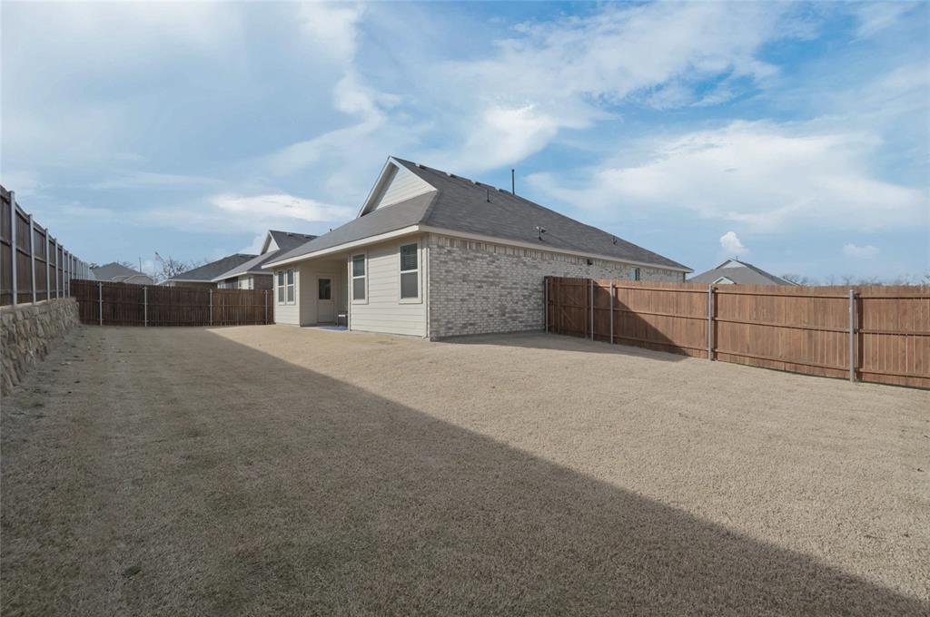 1212 Almond Road Azle, TX 76020 - Photo 37 of 40