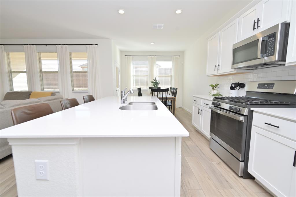 1212 Almond Road Azle, TX 76020 - Photo 10 of 40