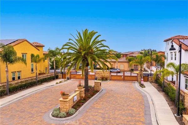 $899,999 | 1625 Range Road, Oxnard, CA 93036