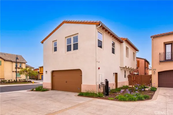 $899,999 | 1625 Range Road, Oxnard, CA 93036
