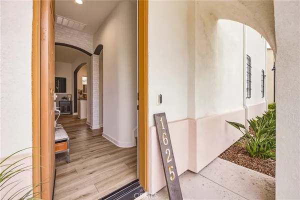 $899,999 | 1625 Range Road, Oxnard, CA 93036