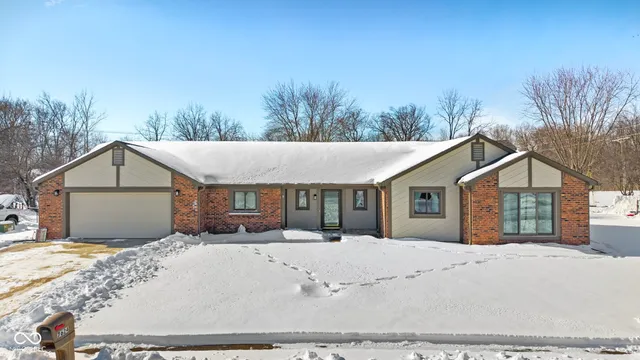 $340,000 | 7624 Quail Ridge Drive North, Plainfield, IN 46168