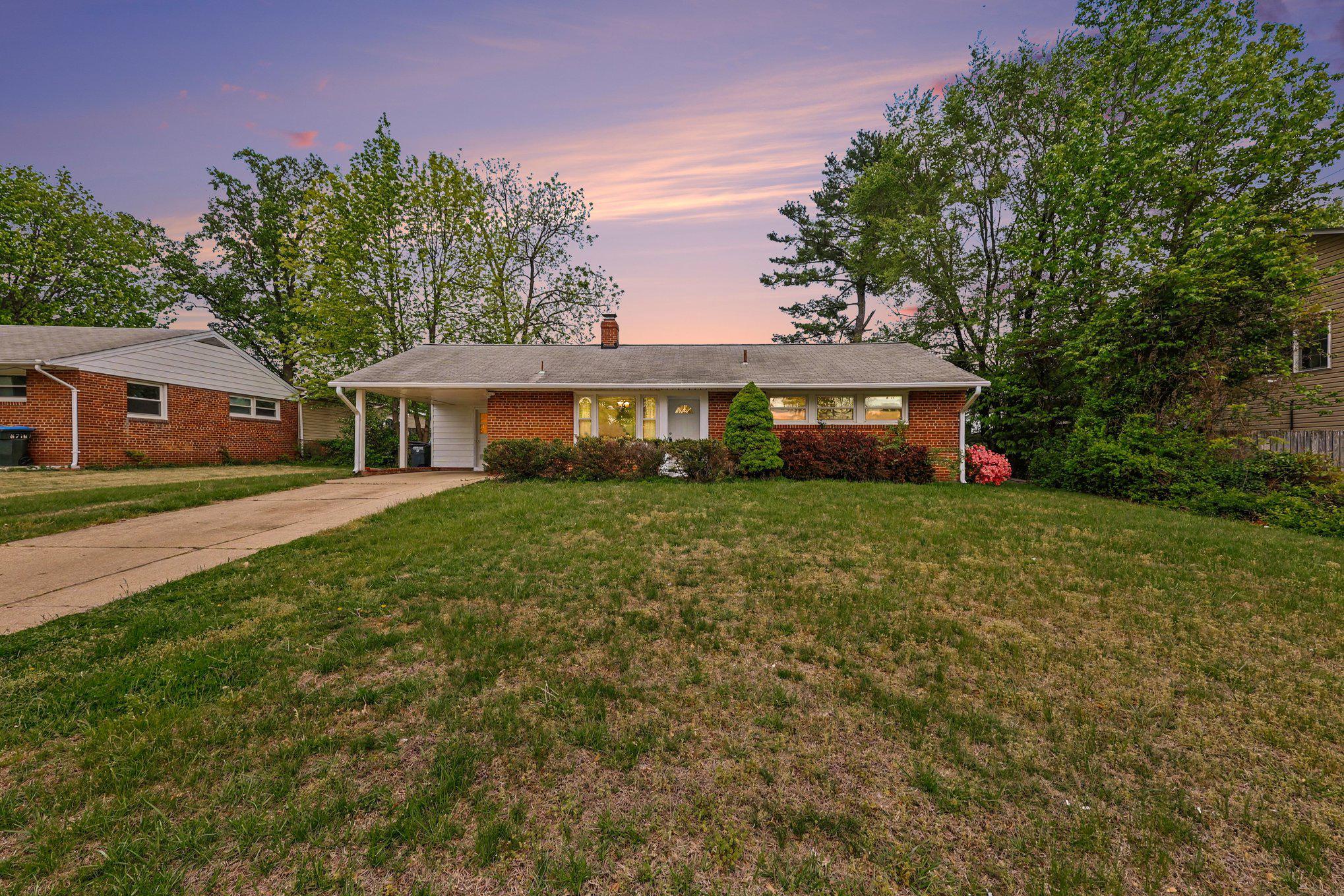 6714 Edsall Road Springfield, VA 22151 - Photo 1 of 16 Welcome Home!