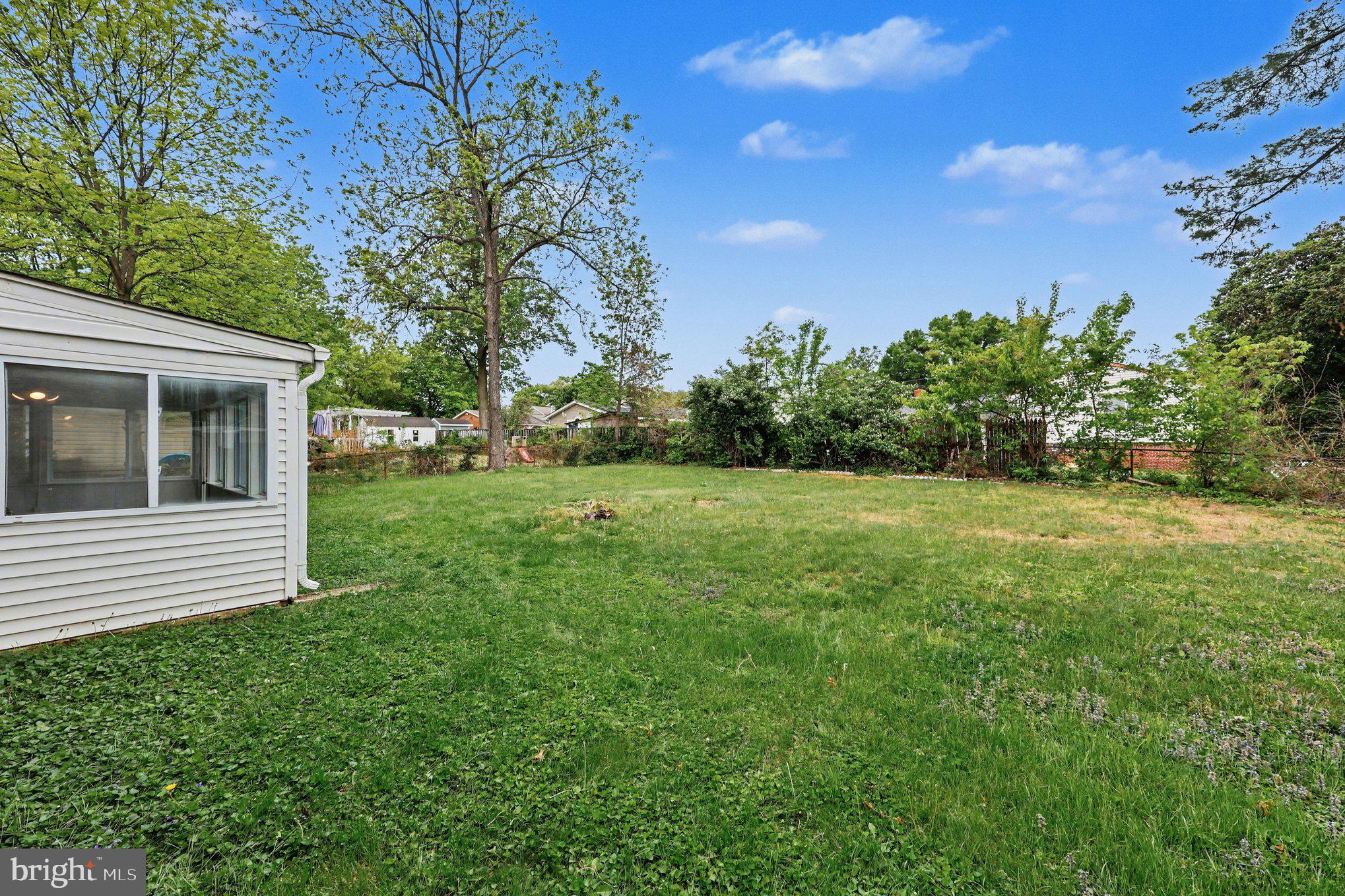 6714 Edsall Road Springfield, VA 22151 - Photo 15 of 16 Spacious green oasis awaits you!