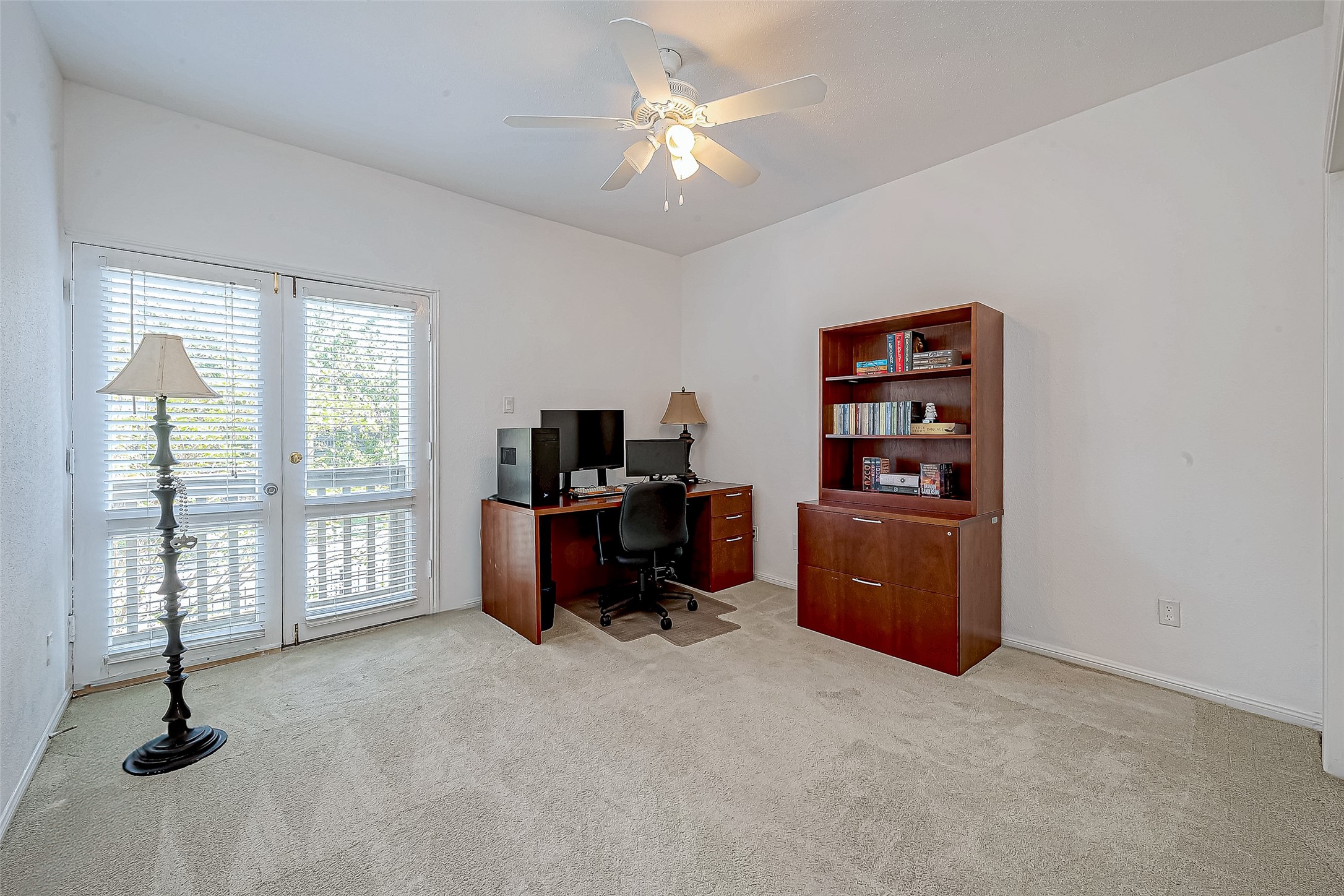 2100 Tanglewilde Street, Unit 189 Houston, TX 77063 - Photo 20 of 31 Upstairs Guest Bedroom or Office 12x12