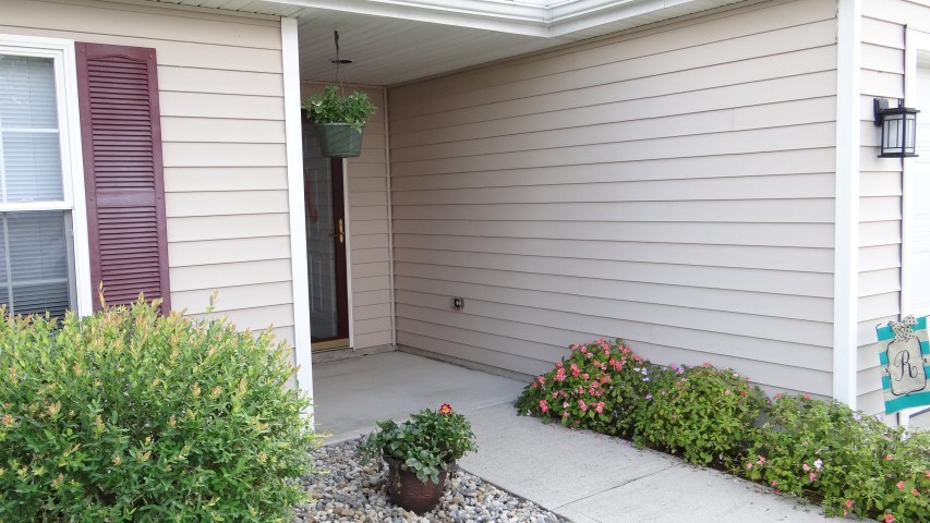 5636 Rio Canyon Run Fort Wayne, IN 46825 - Photo 5 of 19 Gallery Image 5