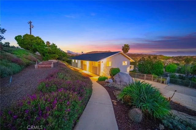 $1,150,000 | 358 Sunrise Circle, Vista, CA 92084