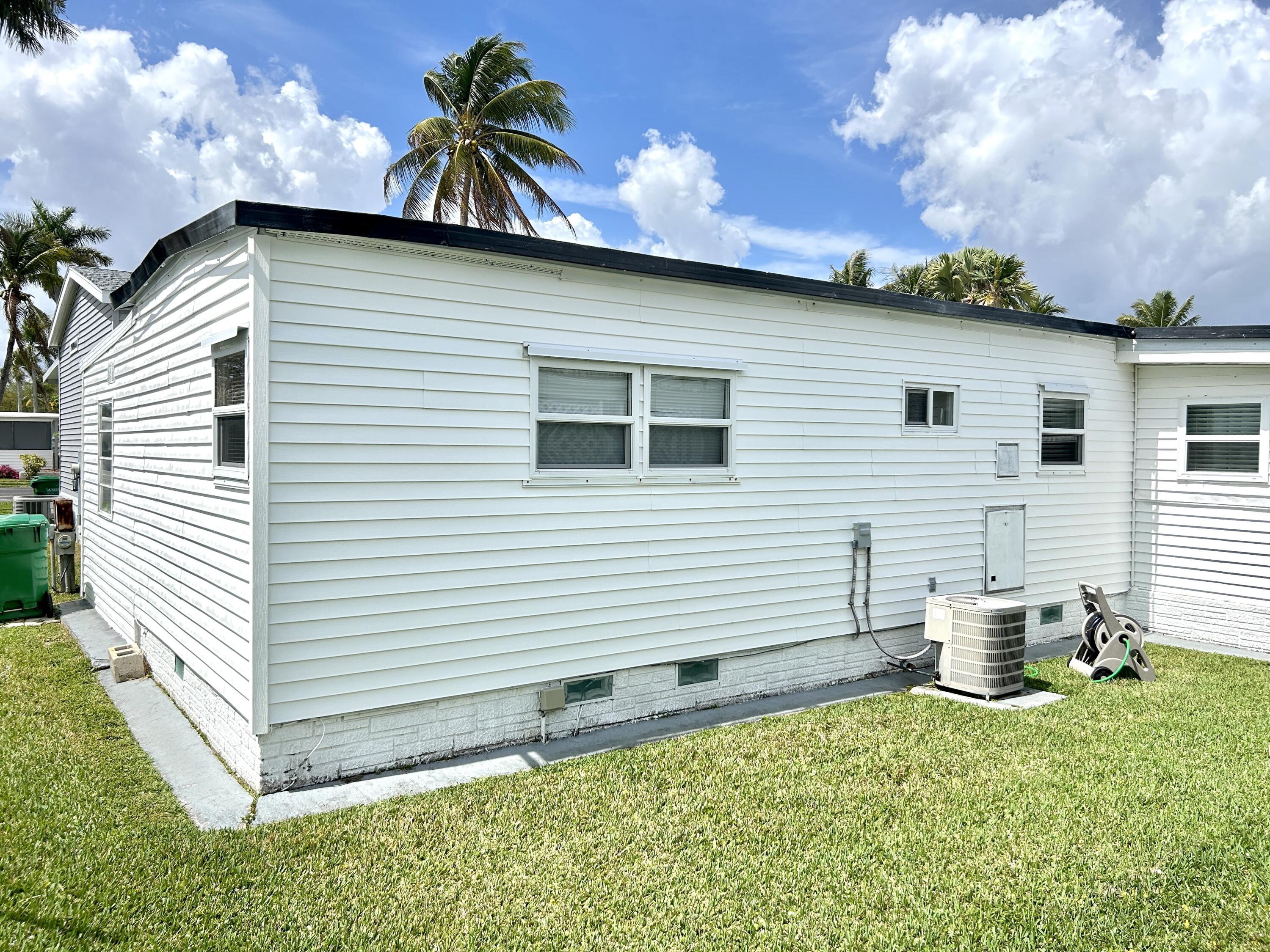3240 State Street Hollywood, FL 33021 - Photo 26 of 29 a view of a back yard of the house