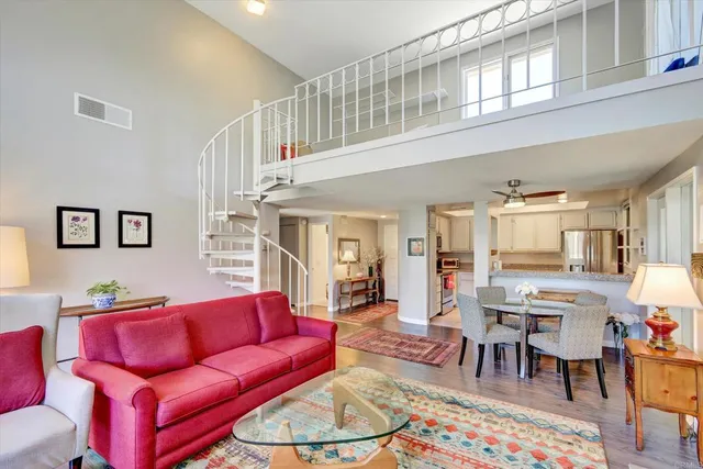 $4,000 | 4018 Nobel Drive, Unit 301, San Diego, CA 92122