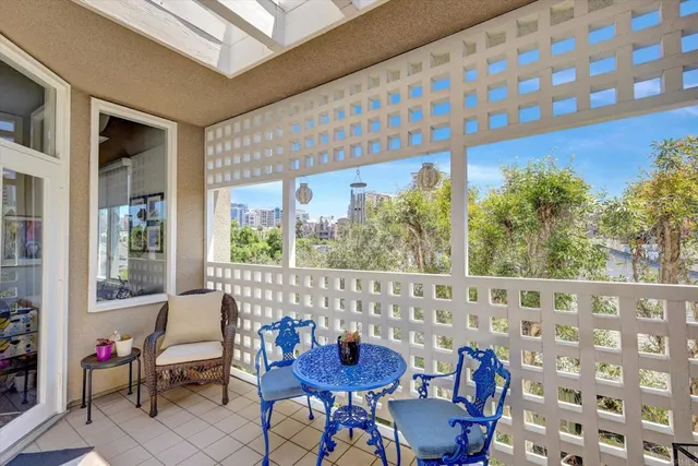 $4,000 | 4018 Nobel Drive, Unit 301, San Diego, CA 92122