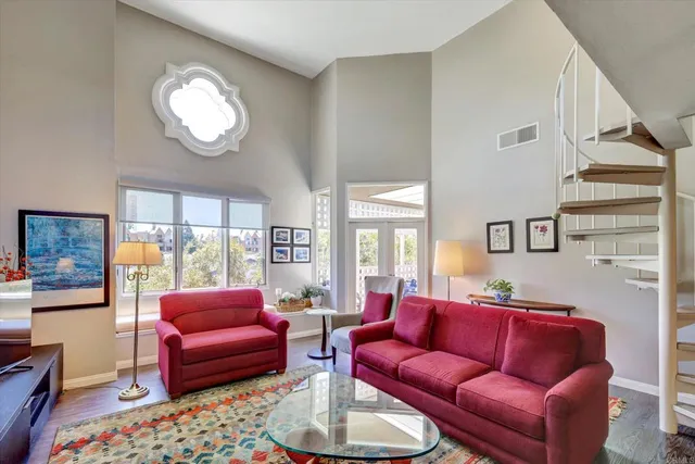 $4,000 | 4018 Nobel Drive, Unit 301, San Diego, CA 92122