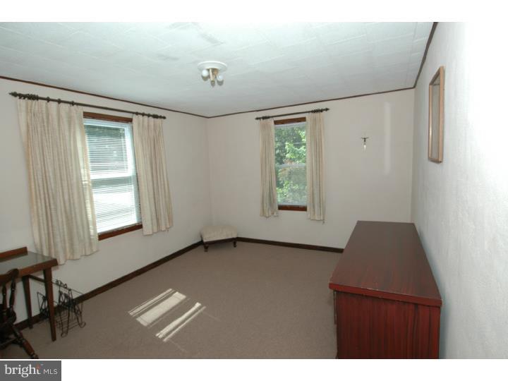 137 Hogback Road Chesterfield, NJ 08515 - Photo 8 of 16 Bedroom 3