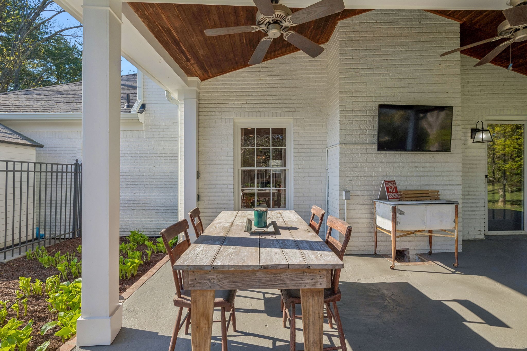 3007 Braintree Road Franklin, TN 37069 - Photo 47 of 71 a dinning table and chairs in patio of the house