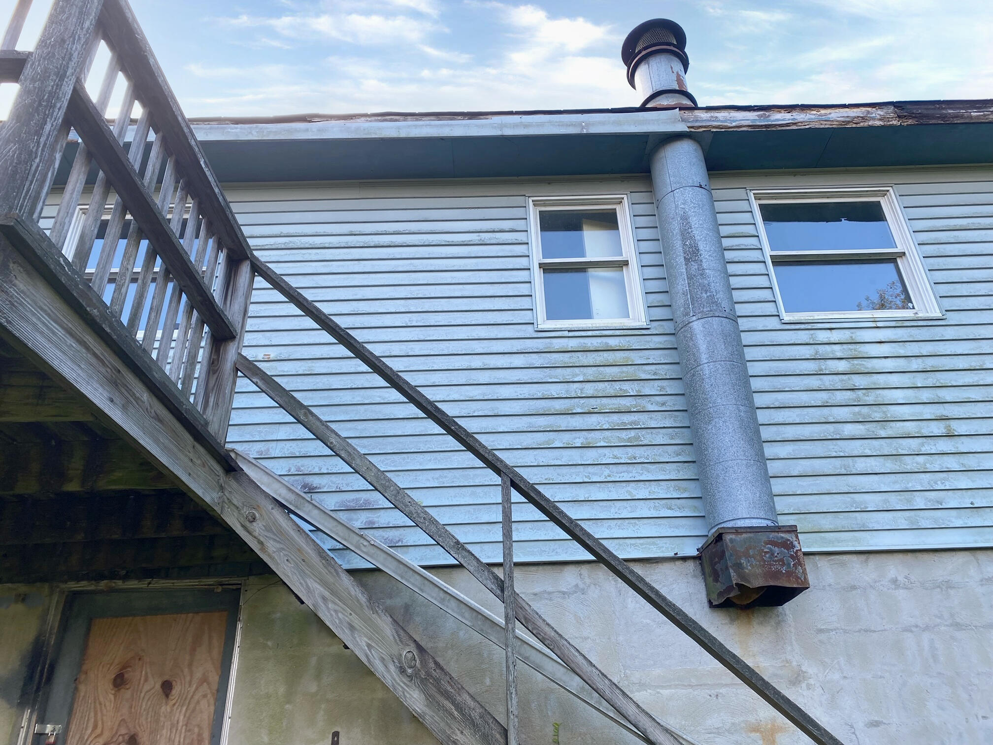 123 Cleveland Heights Road Cleveland, VA 24225 - Photo 2 of 12 new cleveland deck stairs