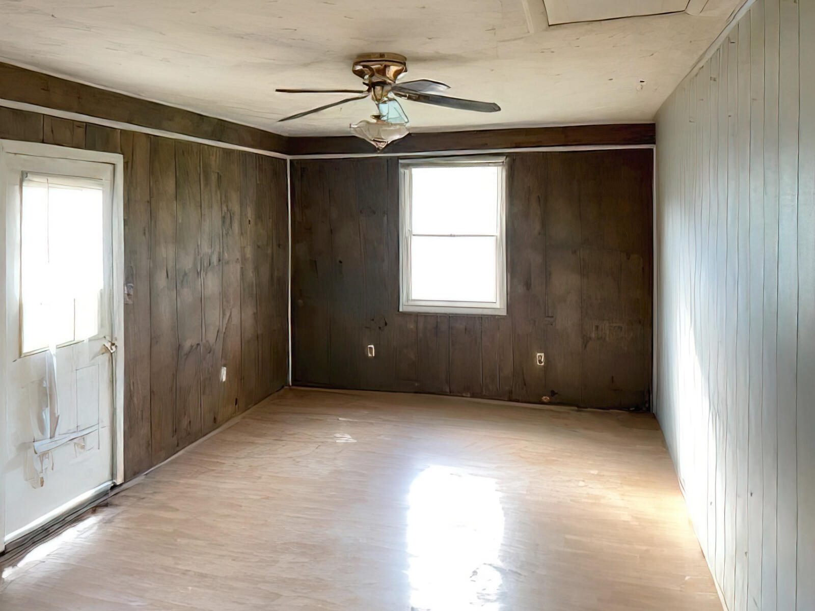 123 Cleveland Heights Road Cleveland, VA 24225 - Photo 8 of 12 new cleveland den (2)
