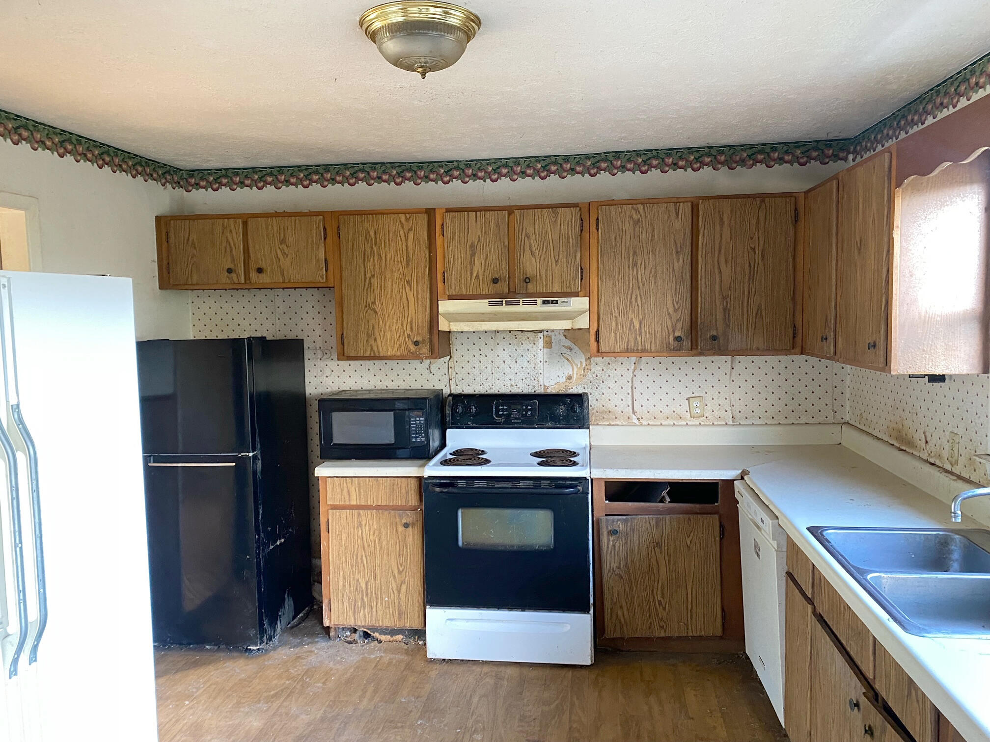 123 Cleveland Heights Road Cleveland, VA 24225 - Photo 10 of 12 new cleveland kitchen appliances