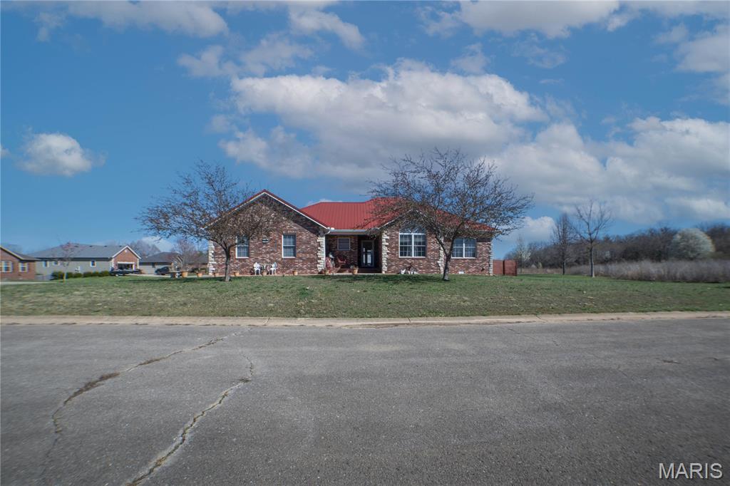 2220 Curtis Street Lebanon, MO 65536 - Photo 2 of 24