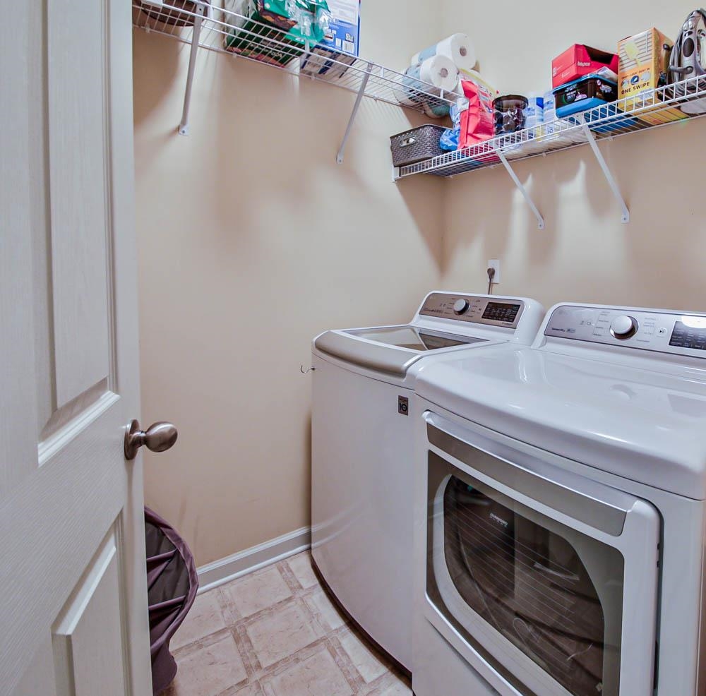 4964 Shaws Ridge Trail Arlington, TN 38002 - Photo 15 of 20 a utility room with dryer and washer
