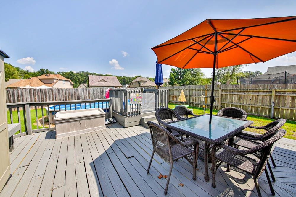 4964 Shaws Ridge Trail Arlington, TN 38002 - Photo 17 of 20 an outdoor space with furniture and umbrella