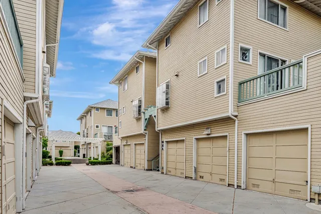$488,888 | 101 Blossom Circle, Unit H, San Mateo, CA 94403