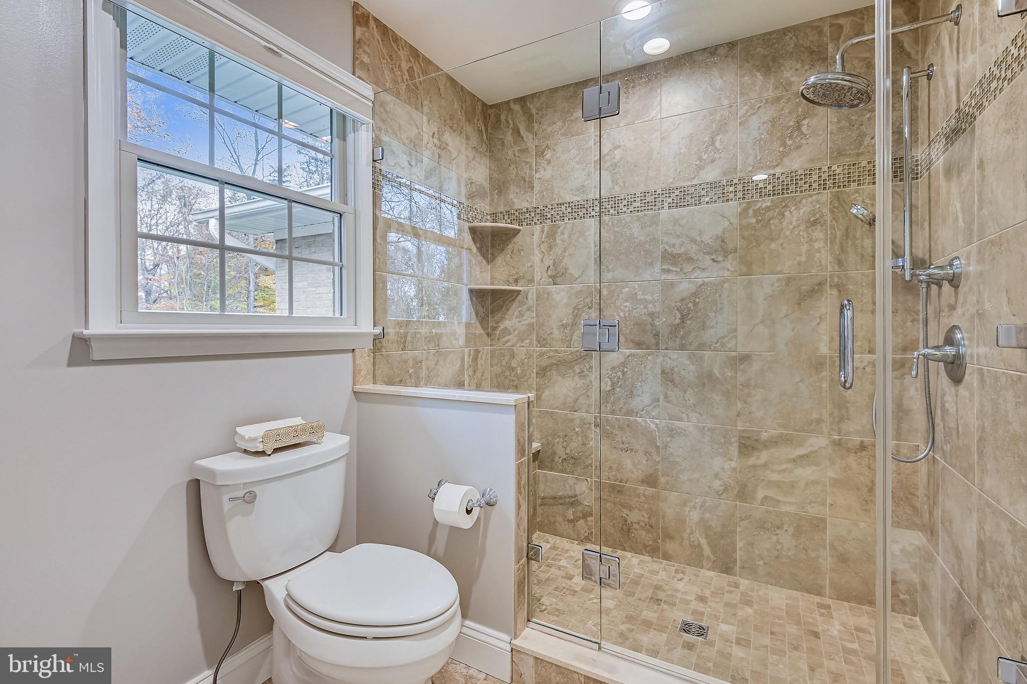 3463 Godspeed Road Davidsonville, MD 21035 - Photo 43 of 81 Master Bathroom