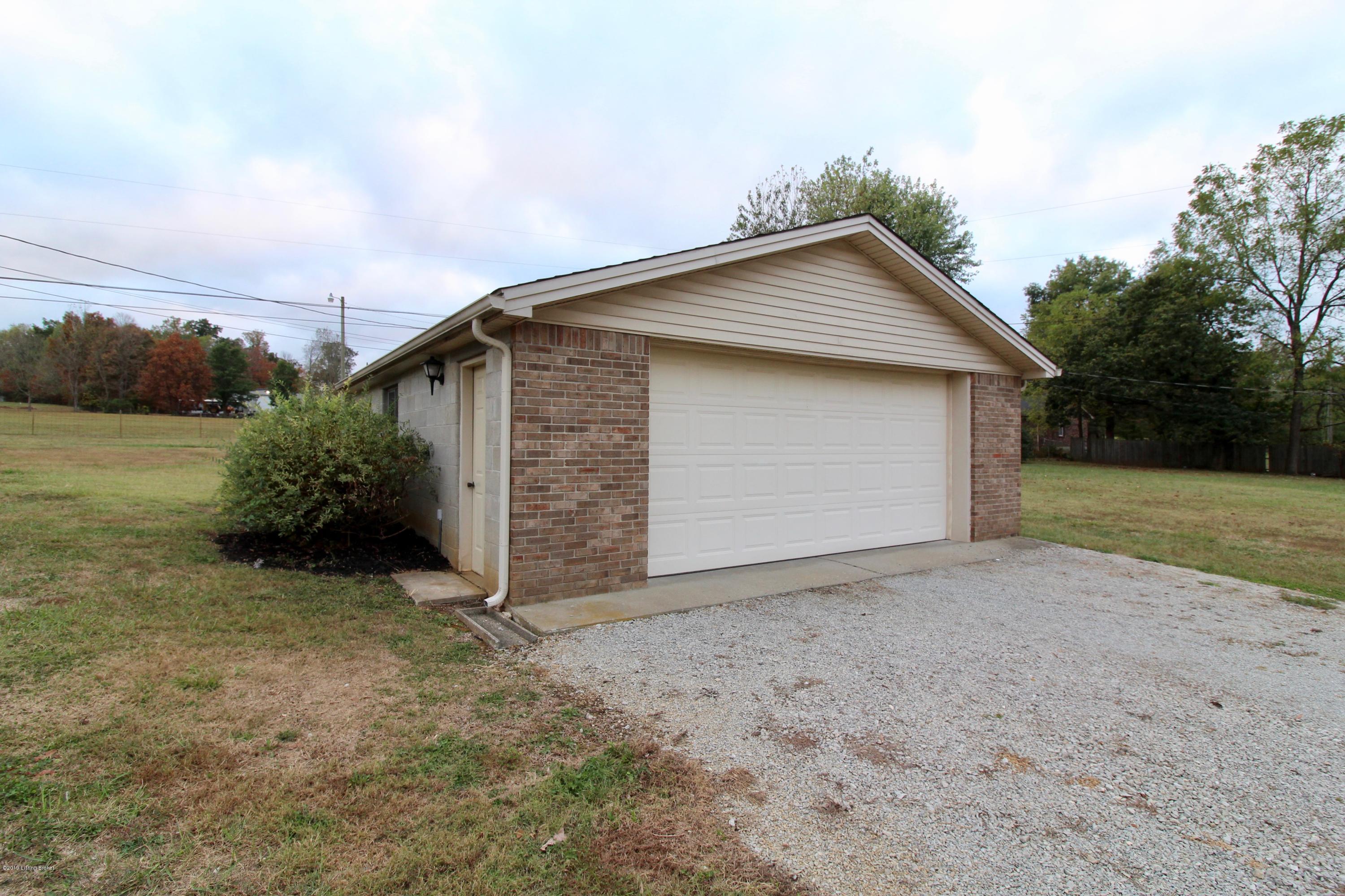 2234 Greenbriar Road Mount Washington, KY 40047 - Photo 24 of 41 IMG_5677