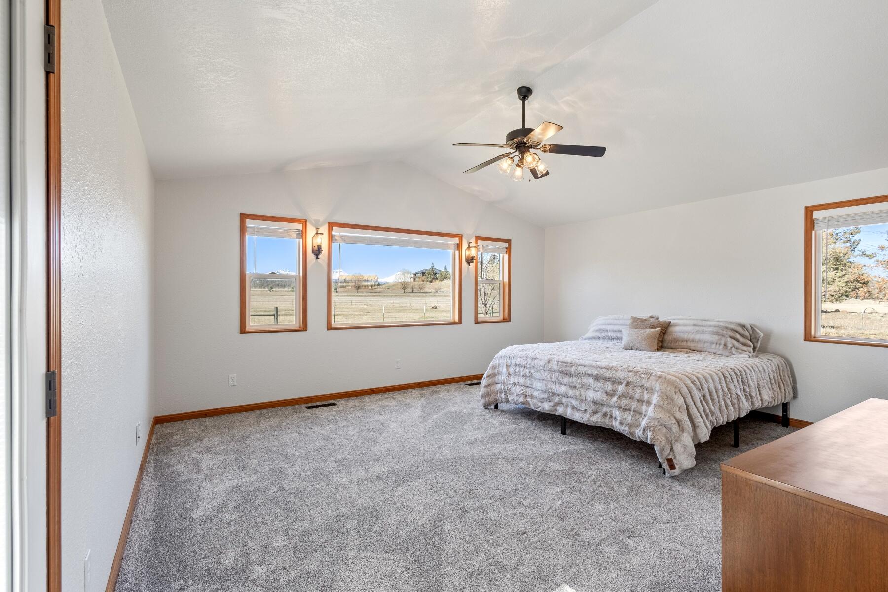 19800 Connarn Road Bend, OR 97703 - Photo 25 of 50 Primary bedroom with mountain views