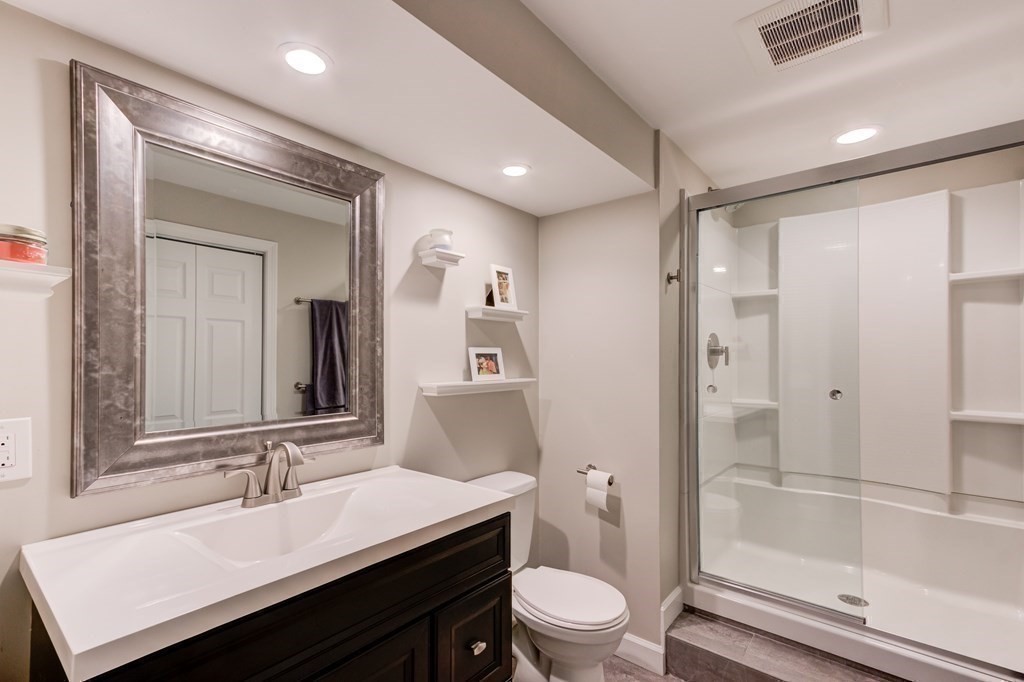 35 Greenwood Road Hopkinton, MA 01748 - Photo 32 of 41 Gallery Image 32