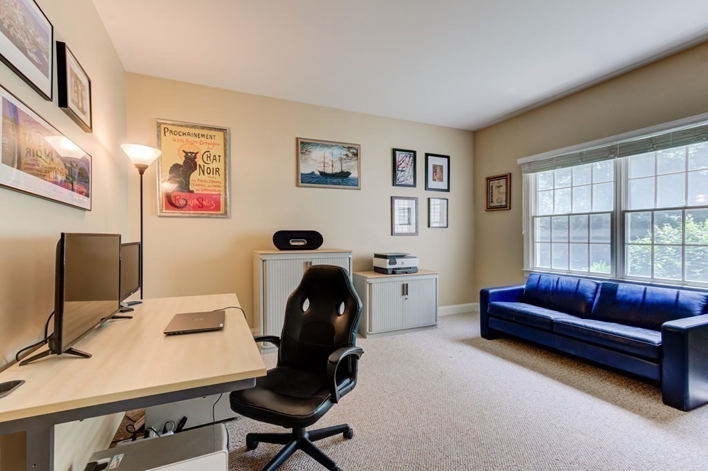 35 Greenwood Road Hopkinton, MA 01748 - Photo 6 of 41 Gallery Image 6