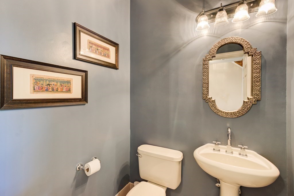 35 Greenwood Road Hopkinton, MA 01748 - Photo 7 of 41 Gallery Image 7