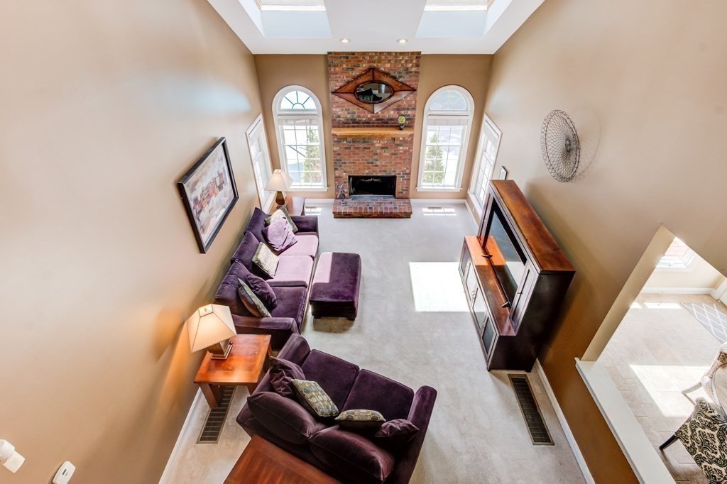 35 Greenwood Road Hopkinton, MA 01748 - Photo 8 of 41 Gallery Image 8