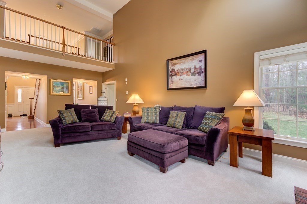 35 Greenwood Road Hopkinton, MA 01748 - Photo 10 of 41 Gallery Image 10