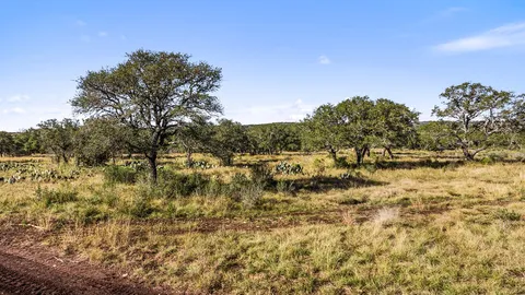 $995,000 | 9 Pedernales Canyon Trail, Spicewood, TX 78669