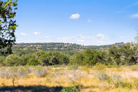 $995,000 | 9 Pedernales Canyon Trail, Spicewood, TX 78669