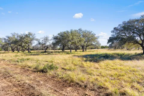 $995,000 | 9 Pedernales Canyon Trail, Spicewood, TX 78669