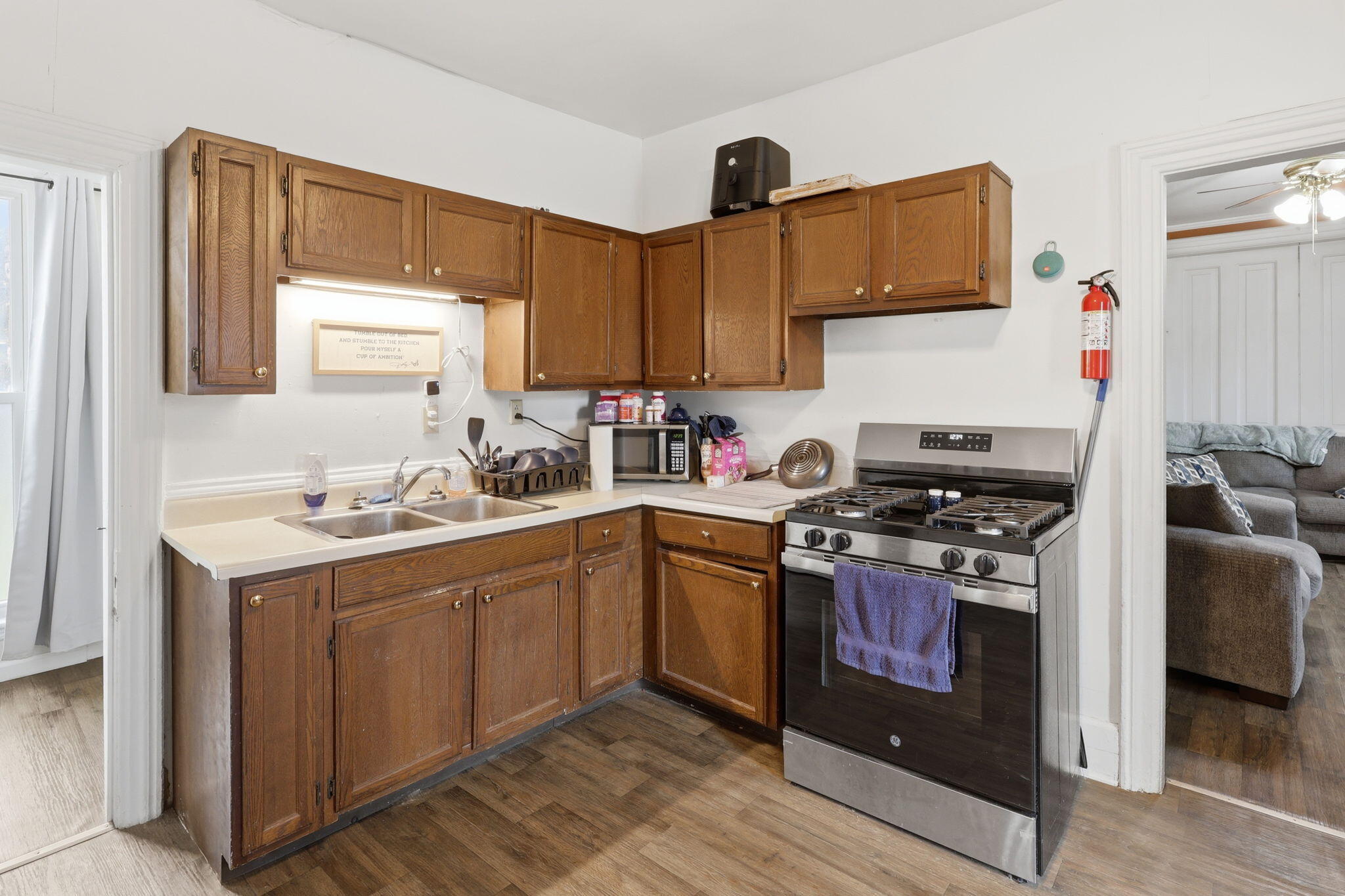 308 East State Street St. Johns, MI 48879 - Photo 13 of 27 13-web-or-mls-2z6a5759 colin gipson-tans