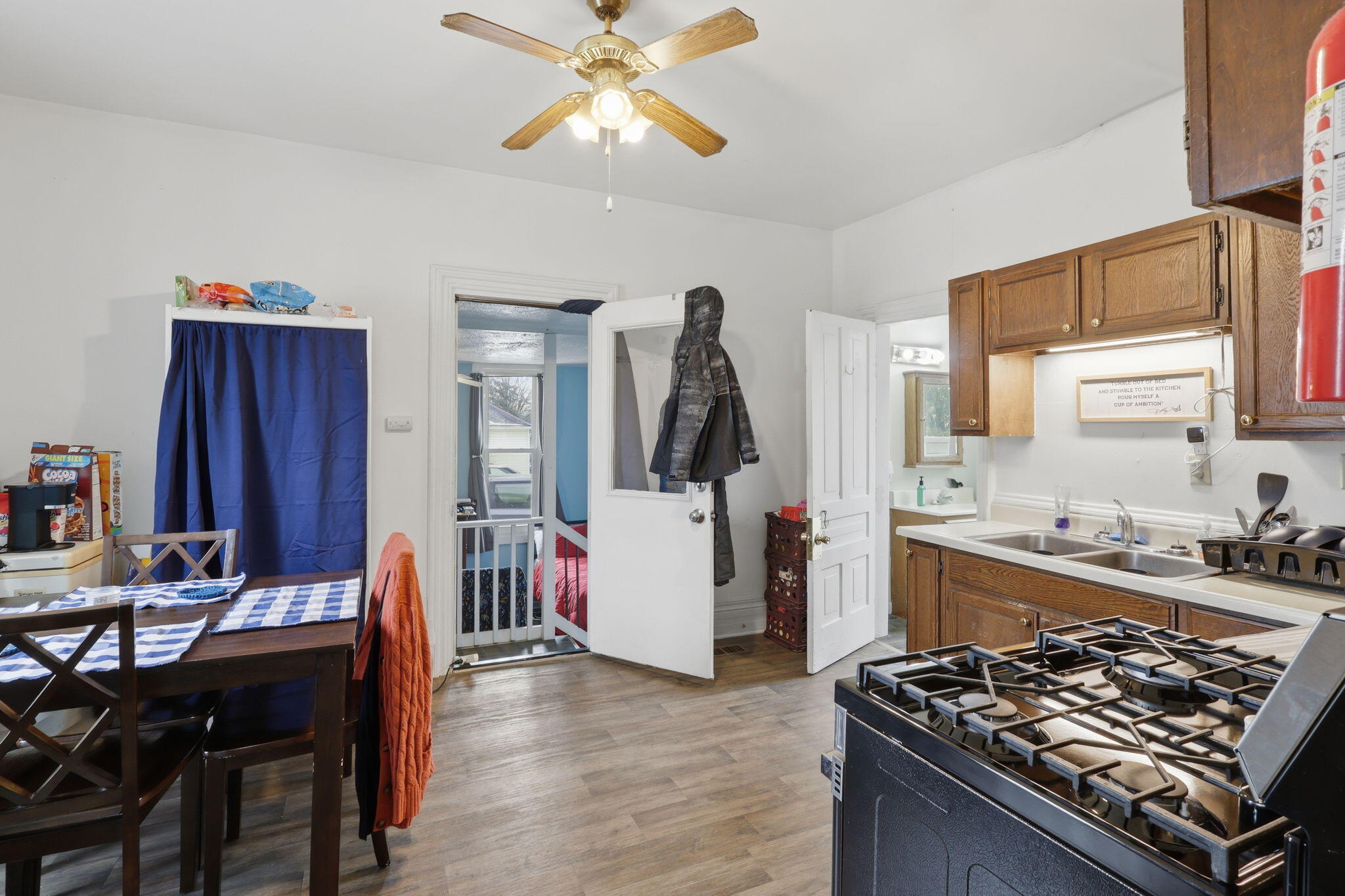 308 East State Street St. Johns, MI 48879 - Photo 10 of 27 10-web-or-mls-2z6a5724 colin gipson-tans