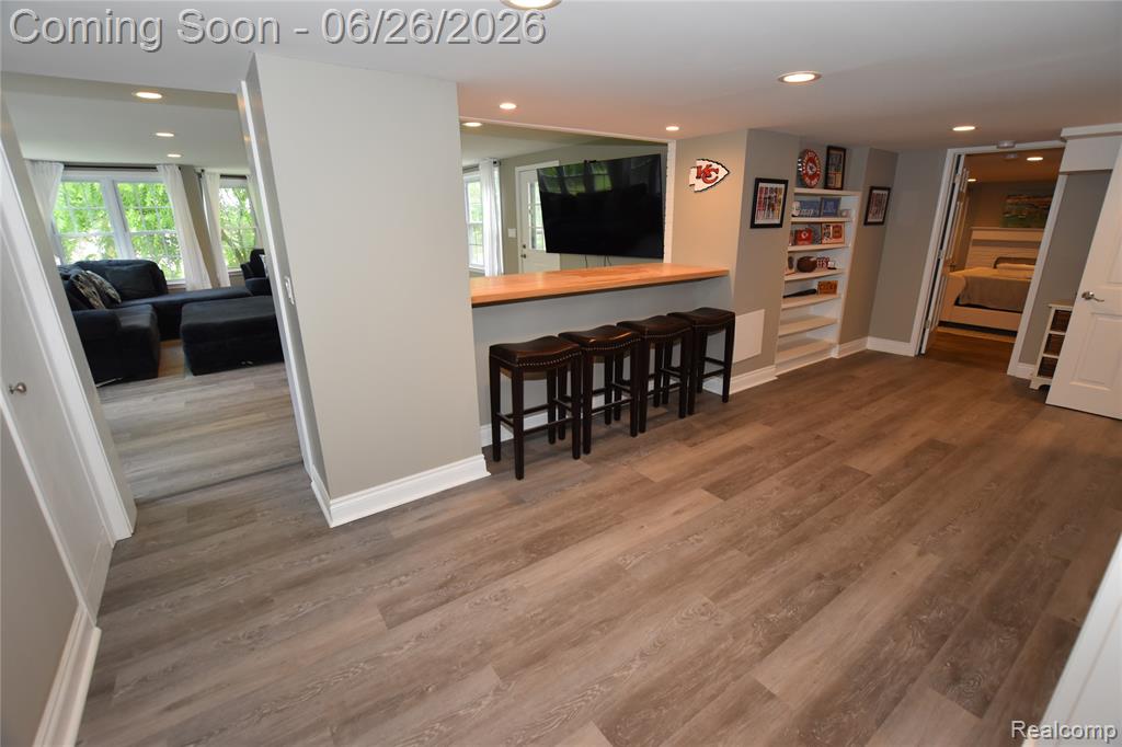 9497 Ellis Road Clarkston, MI 48348 - Photo 16 of 25
