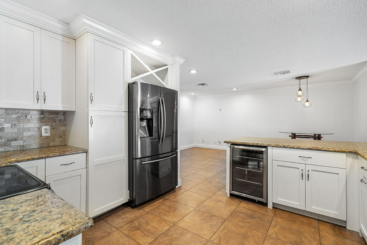 18837 93rd Road North Loxahatchee, FL 33470 - Photo 16 of 50 Kitchen