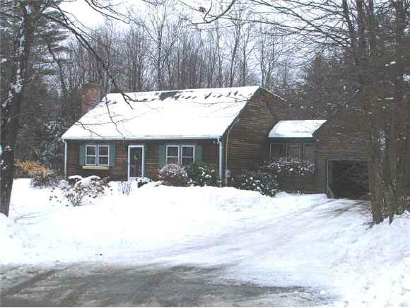 24 Dogtown Road Exeter, NH 03833 - Photo 1 of 9