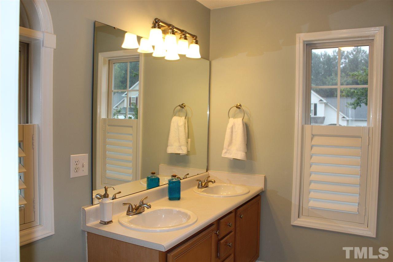 1317 Red Twig Road Apex, NC 27502 - Photo 10 of 15 Gallery Image 10