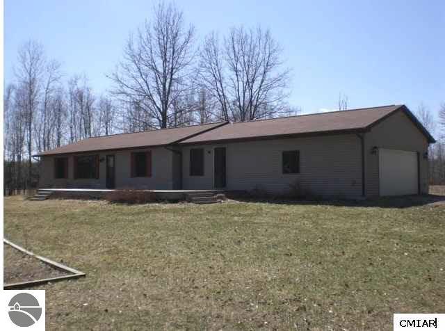 2277 West Chippewa River Road Midland, MI 48640 - Photo 1 of 6 1771211.JPG