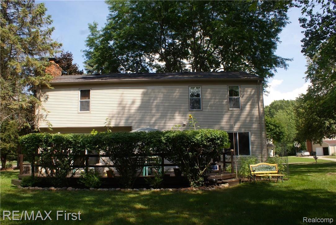 1399 West Fairview Lane Rochester, MI 48306 - Photo 40 of 46 DSC09717.JPG