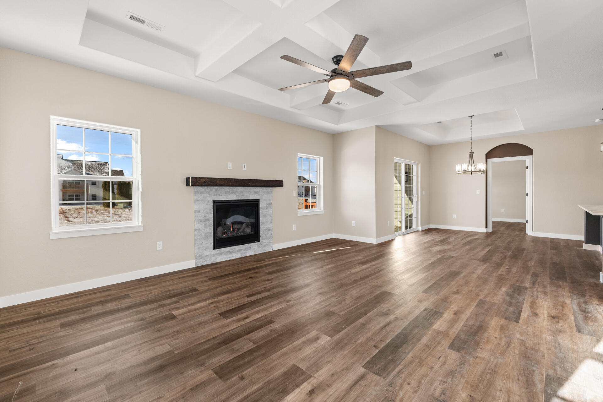 1870 Woodland Way, Unit 4331 Slinger, WI 53086 - Photo 13 of 47 2-Interior_1867 Woodland Way