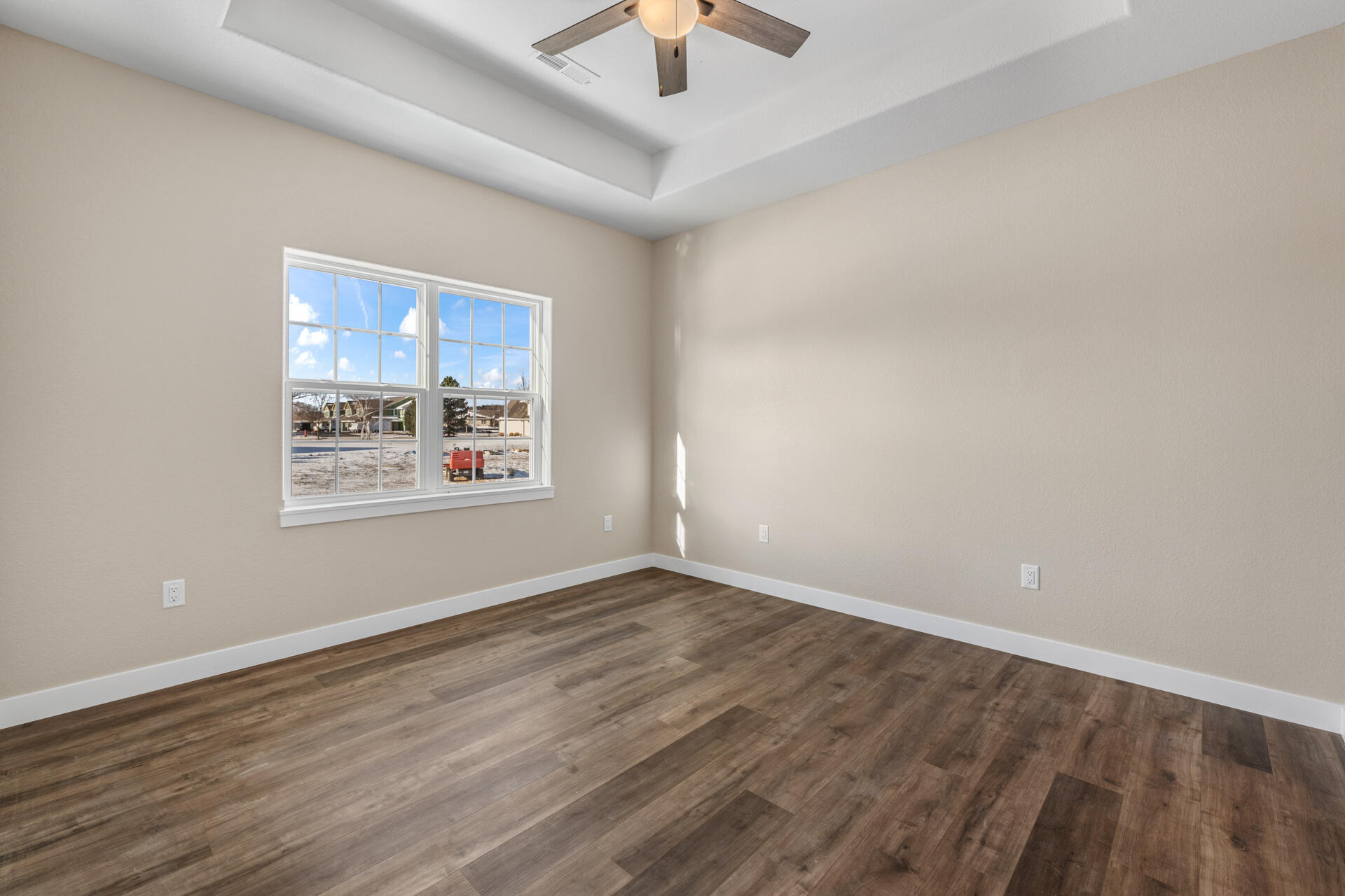 1870 Woodland Way, Unit 4331 Slinger, WI 53086 - Photo 24 of 47 13-Interior_1867 Woodland Way