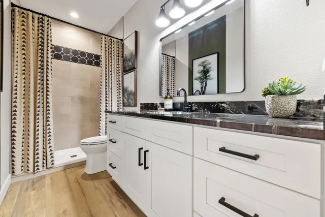 $2,795 | 1870 Woodland Way, Unit 4331, Slinger, WI 53086