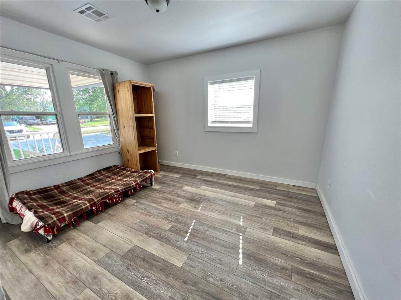 711 Jackson Street Perry, OK 73077 - Photo 14 of 20 Gallery Image 14